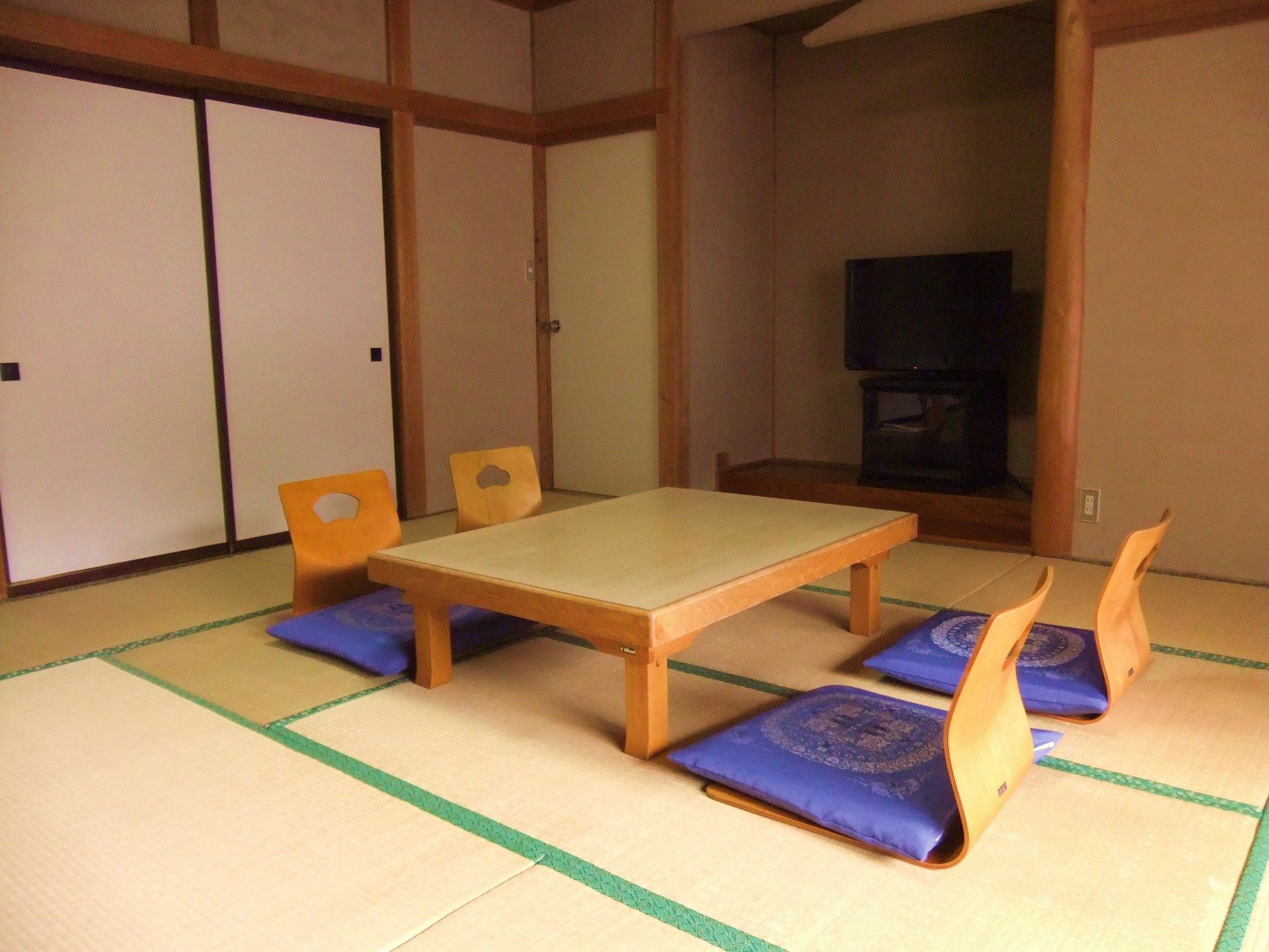 Nishimiyasou Hotel Fujikawaguchiko Exterior photo